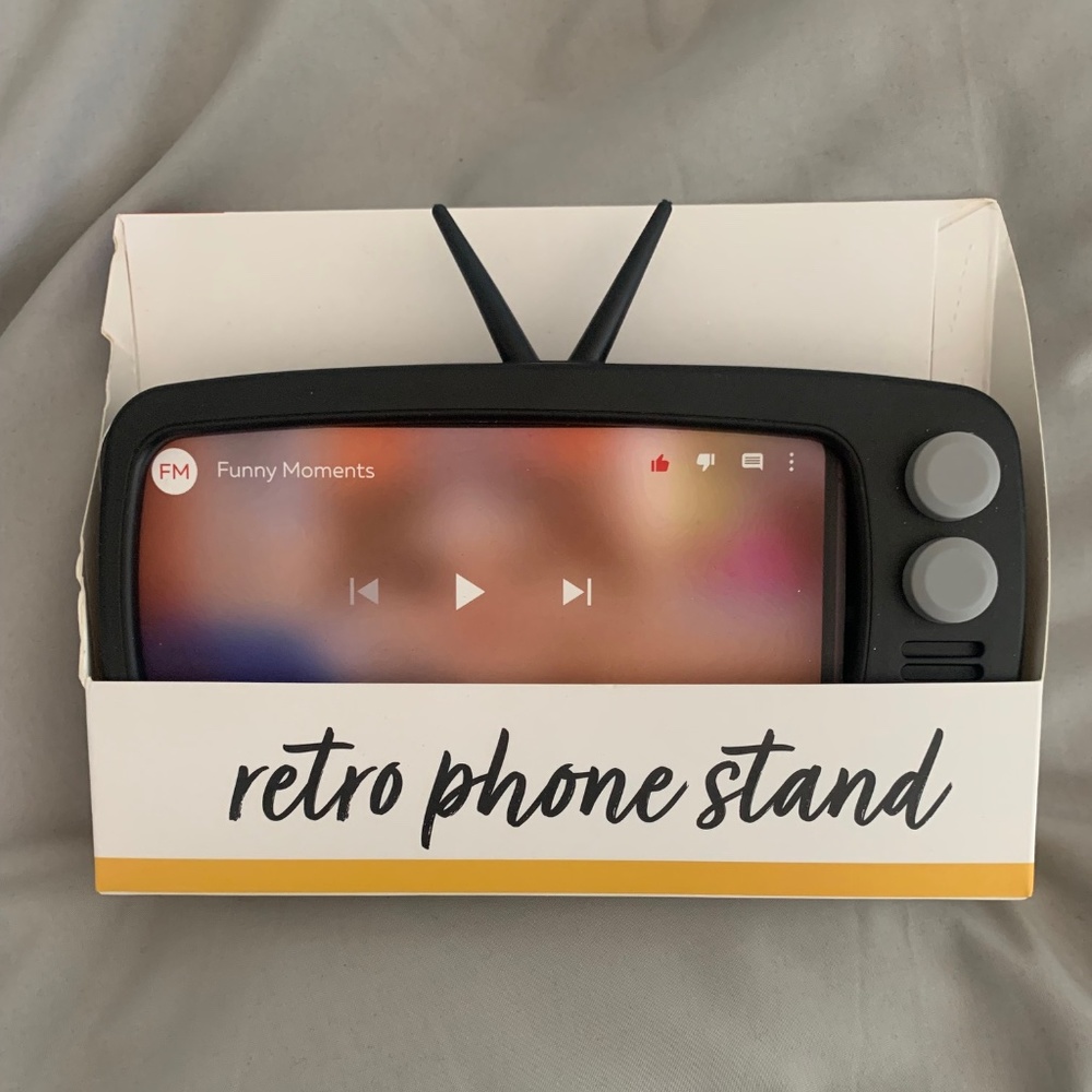 Target Bullseye Retro Phone Stand